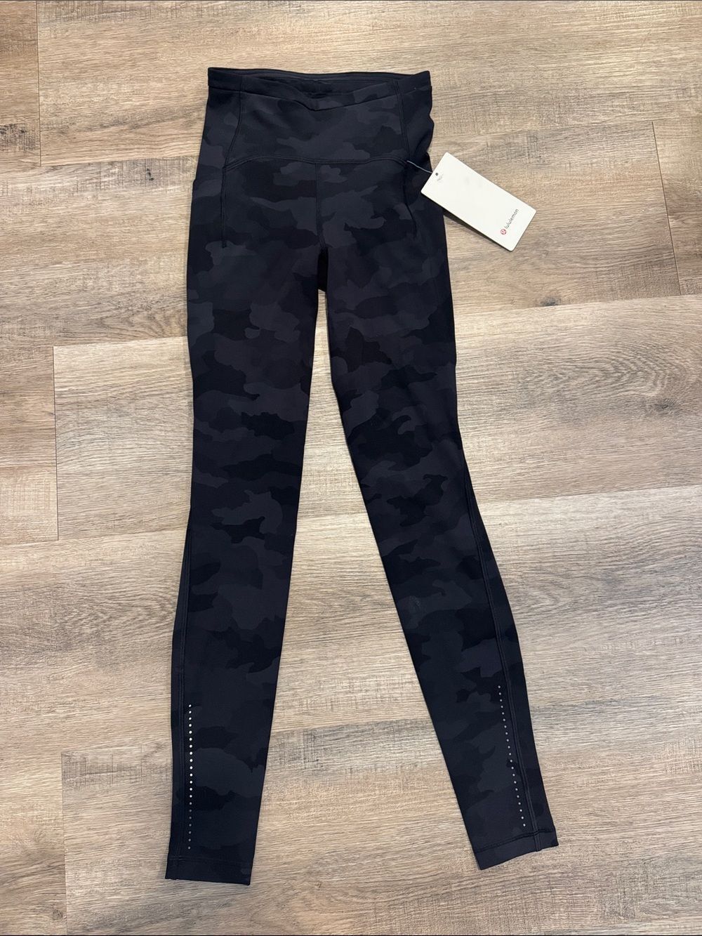 Lululemon Black Tonal Camo Leggings Swift Speed HR Tight 28’’